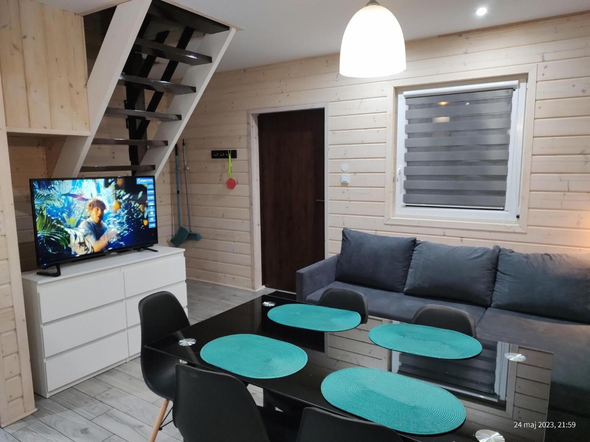 Comfortable Holiday Homes, Swimming Pool, เรวัล ภายนอก รูปภาพ