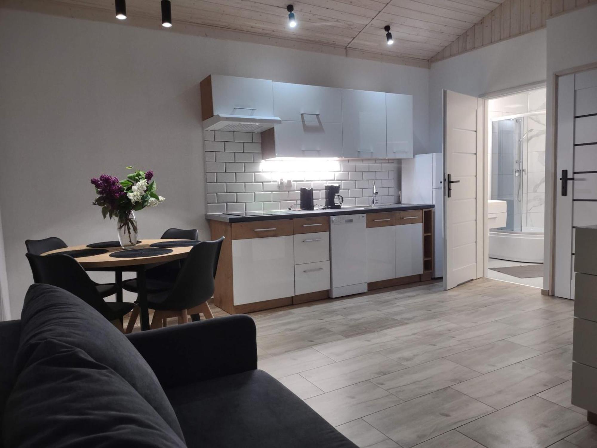 Comfortable Holiday Homes, Swimming Pool, เรวัล ภายนอก รูปภาพ