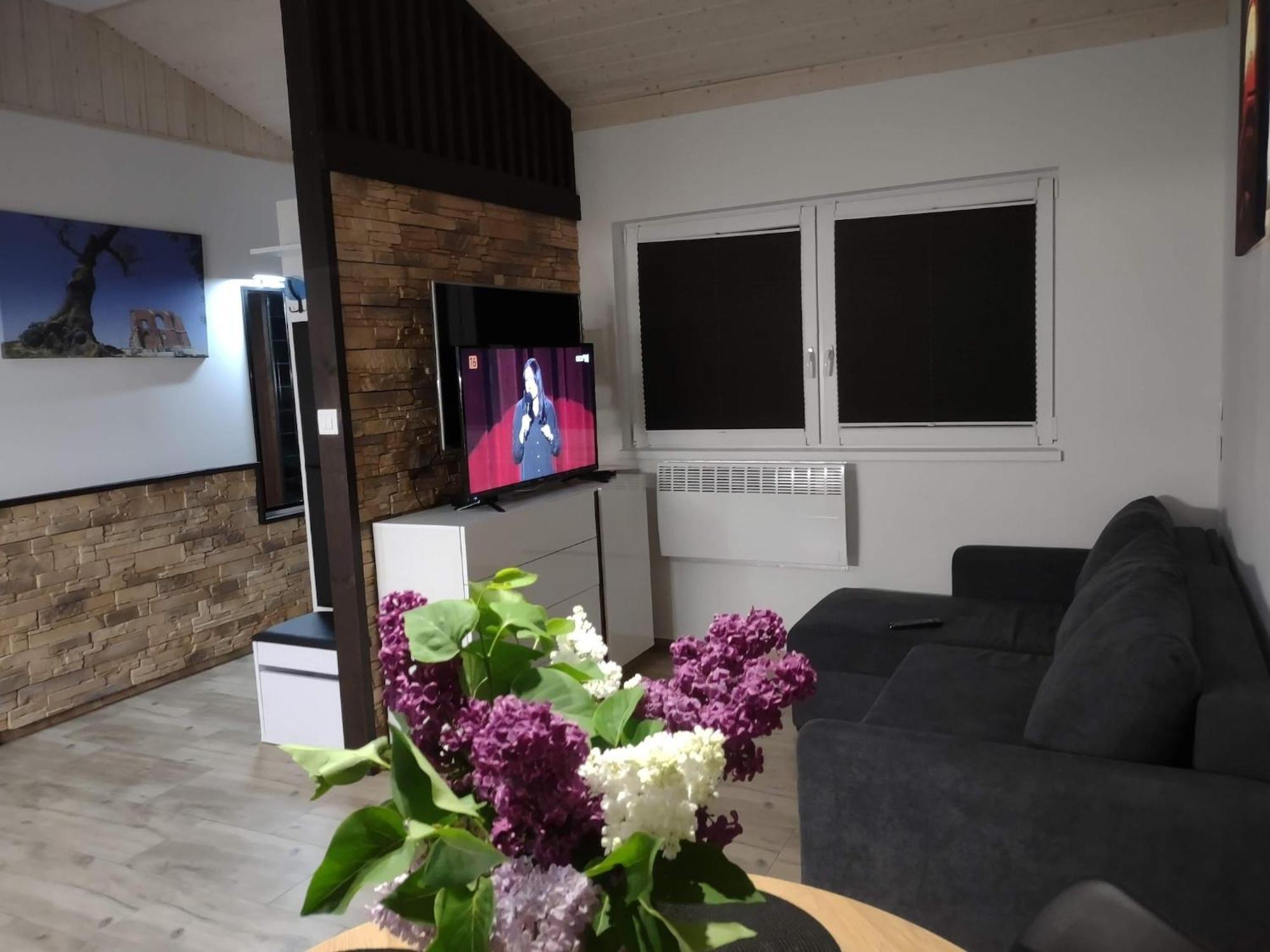 Comfortable Holiday Homes, Swimming Pool, เรวัล ภายนอก รูปภาพ